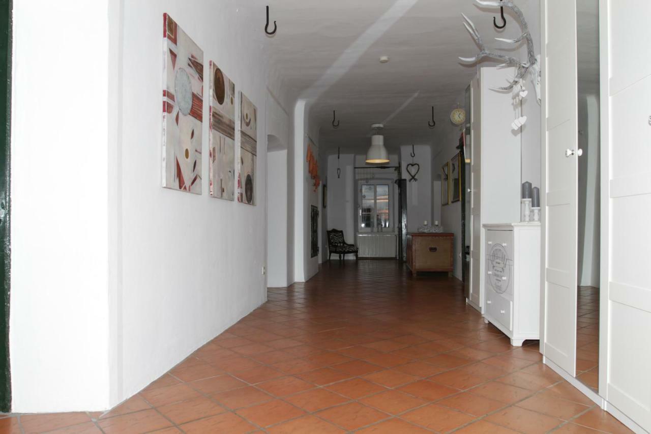Gutshof Bartl 1 Apartment Klagenfurt am Woerthersee Exterior foto