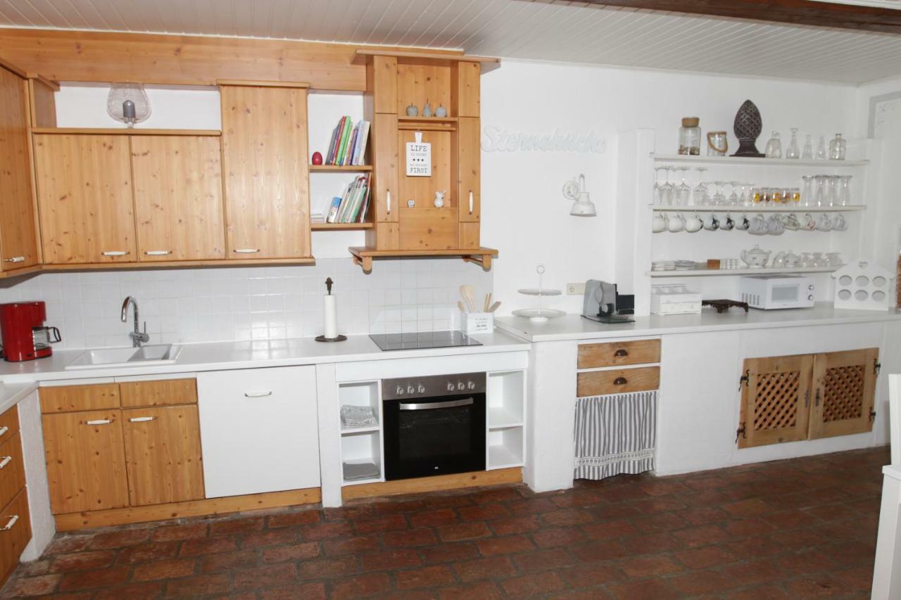 Gutshof Bartl 1 Apartment Klagenfurt am Woerthersee Exterior foto