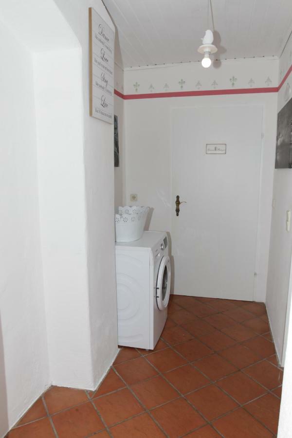 Gutshof Bartl 1 Apartment Klagenfurt am Woerthersee Exterior foto